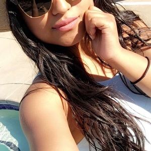 Meet your Posher, Nadia